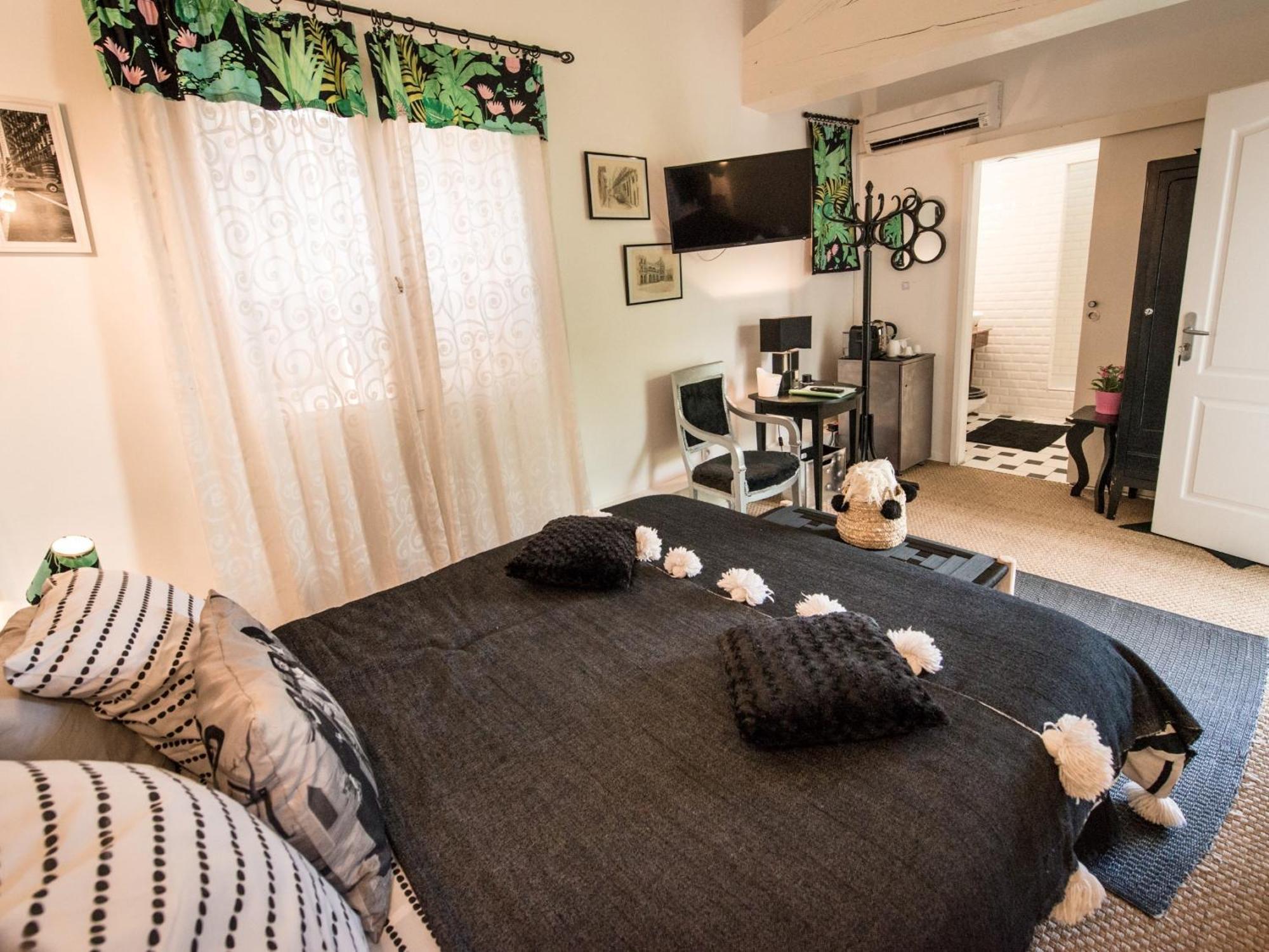 Chambre D'Hotes Villa Ambrosia Et Spa Narbonne Zimmer foto